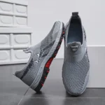 Men's Lightweight Slip-On Sneakers - Non-Slip Casual Shoes Suitable for Hiking - Image 5
